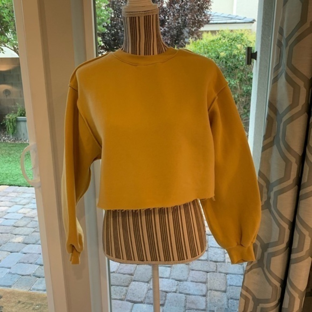 Cropped Crewneck Sweatshirt